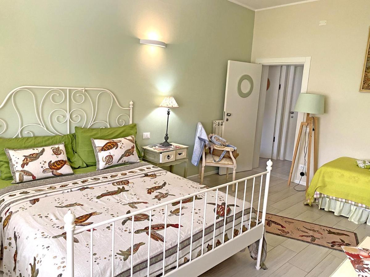 B&B Due Passi Dal Mare ชินกวาเล ภายนอก รูปภาพ
