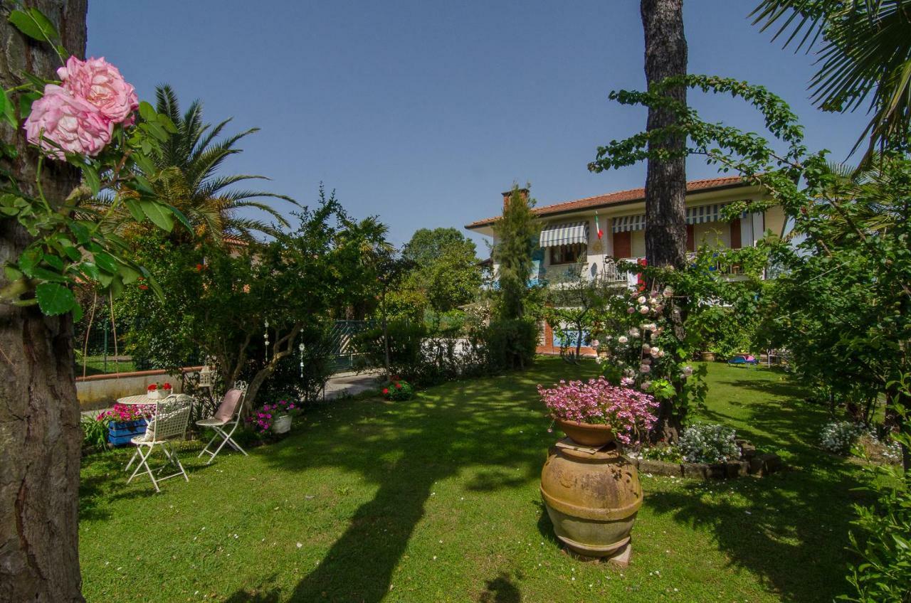 B&B Due Passi Dal Mare ชินกวาเล ภายนอก รูปภาพ