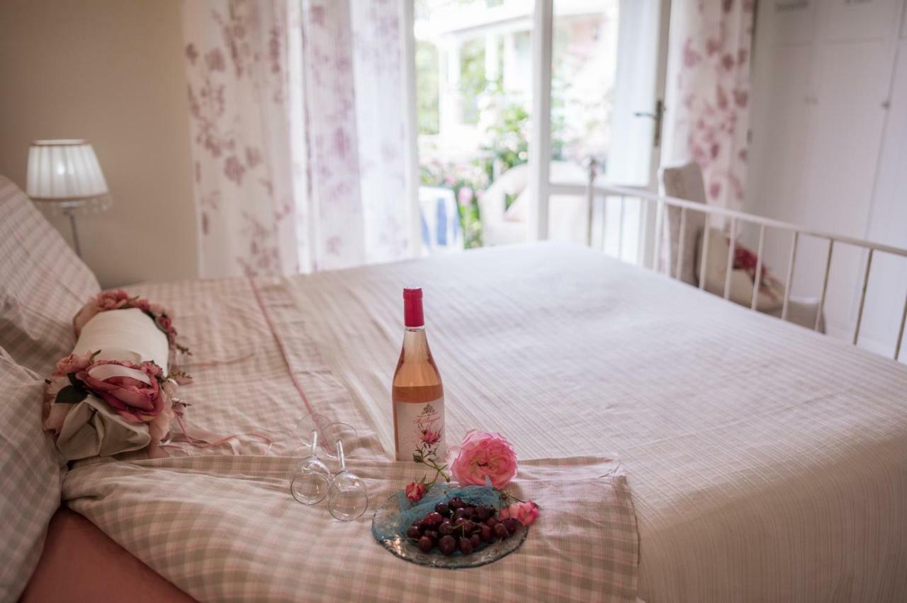 B&B Due Passi Dal Mare ชินกวาเล ภายนอก รูปภาพ